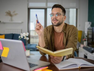 Balancing Work and Study with Distance Learning Programs